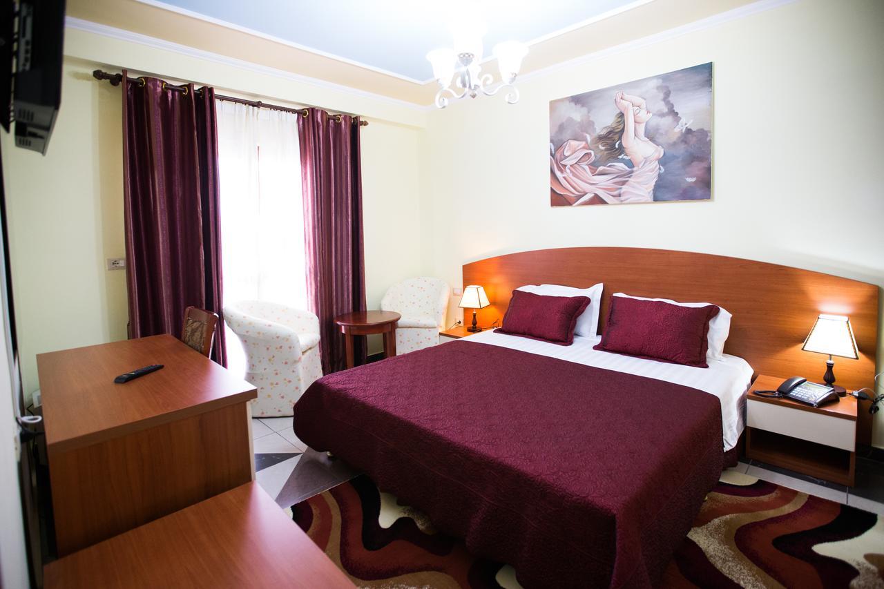 Orchidea Hotel Тирана Екстер'єр фото